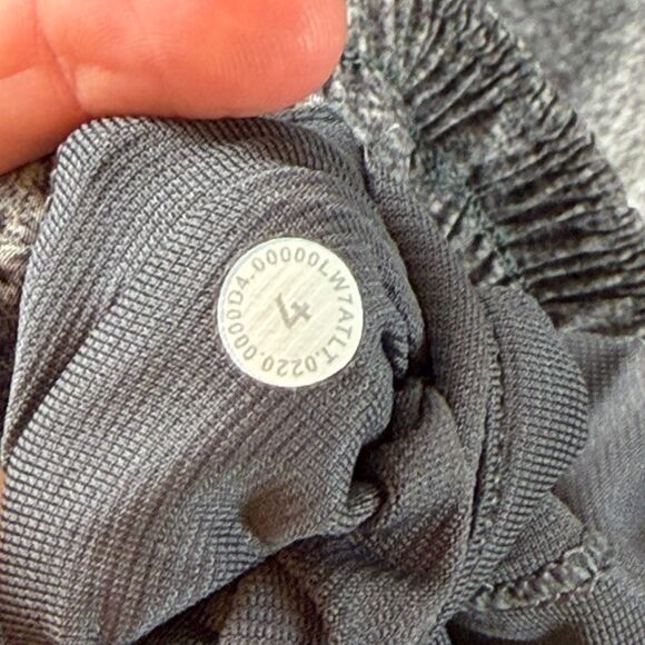 Lululemon Hotty Hot Short II Long Women's 4 Tall Heather Lux Multi Black 4" - Picture 9 of 10